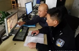 “只因為在人群中多看了你一眼”