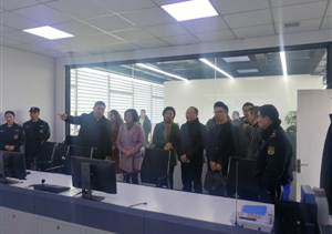 奉賢區(qū)柘林鎮(zhèn)領(lǐng)導一行到宗?？萍柬椖楷F(xiàn)場考察調(diào)研