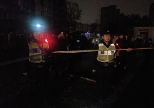 救人滅火忙不停 宗保隊員顯神威 ——五常輔警幫忙救人、救火