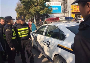 菜場(chǎng)小偷大膽作案  宗保特保英勇擒拿 —周浦市容項(xiàng)目抓獲小偷