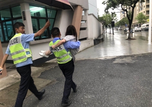 交通事故受傷痛苦連連 特保熱心相助叫好一片 --浙江民泰閑林項(xiàng)目