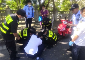 老人煩心欲自殘   特保悉心助平安——周浦市容城管輔助隊(duì)員緊急救