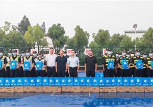 宗保公司開展夏季送清涼活動(dòng)—宗保公司領(lǐng)導(dǎo)看望慰問員工